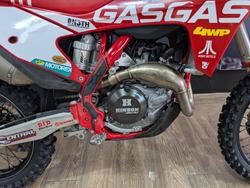 2022 GASGAS MC 450F TROY LEE DESIGNS RED