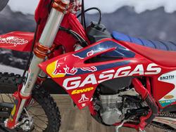2022 GASGAS MC 450F TROY LEE DESIGNS RED