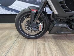2013 DUCATI 2013 DUCATI 1200CC DIAVEL MOTORCYCLE RED