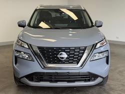 2025 Nissan X-TRAIL ST-L