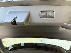 2025 Kia Carnival GT-Line HEV