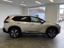 2025 Nissan X-TRAIL Ti-L