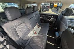 2025 LDV D90 Executive