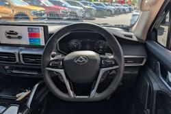 2025 LDV D90 Executive