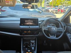 2025 Nissan X-TRAIL ST