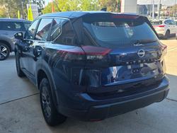 2025 Nissan X-TRAIL ST