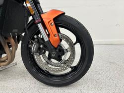 2023 Triumph TRIDENT 660 MATT BAJA ORANGE