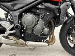 2023 Triumph TRIDENT 660 MATT BAJA ORANGE