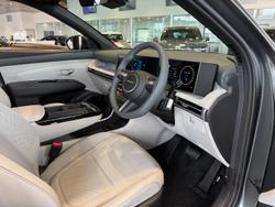 2026 Hyundai Tucson Hybrid Premium