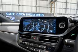 2022 Lexus ES 300h F Sport AXZH10R White Nova