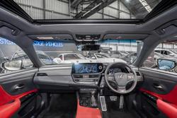 2022 Lexus ES 300h F Sport AXZH10R White Nova