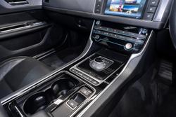 2016 Jaguar XF 25t R-Sport X260 MY16 Storm Grey