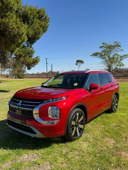 2025 Mitsubishi Outlander Exceed