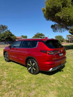 2025 Mitsubishi Outlander Exceed