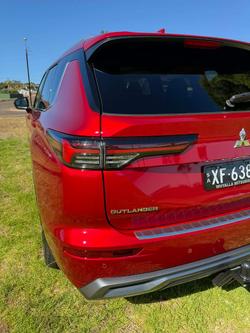 2025 Mitsubishi Outlander Exceed