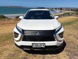 2023 Mitsubishi Eclipse Cross PHEV ES