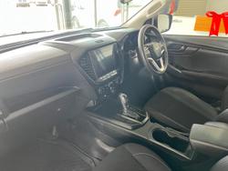 2021 Isuzu D-MAX SX MY21 4X4 Dual Range Mineral White