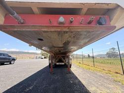 2010 Moore Grain Tippers