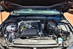 2024 Volkswagen Golf 110TSI R-Line