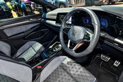 2024 Volkswagen Golf 110TSI R-Line