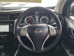 2016 Nissan Navara ST-X
