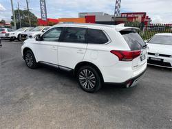 2020 MITSUBISHI OUTLANDER LS 7 SEAT (AWD)