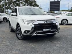 2020 MITSUBISHI OUTLANDER LS 7 SEAT (AWD)
