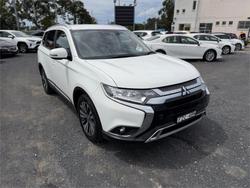 2020 MITSUBISHI OUTLANDER LS 7 SEAT (AWD)