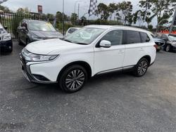 2020 MITSUBISHI OUTLANDER LS 7 SEAT (AWD)