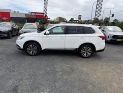 2020 MITSUBISHI OUTLANDER LS 7 SEAT (AWD)