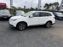 2020 MITSUBISHI OUTLANDER LS 7 SEAT (AWD)