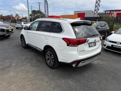 2020 MITSUBISHI OUTLANDER LS 7 SEAT (AWD)