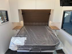 2026 New Age Caravans Road Owl Ro21be Expedition My26