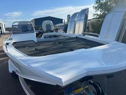 2025 QUINTREX F440 Hornet Trophy