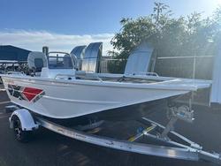 2025 QUINTREX F440 Hornet Trophy