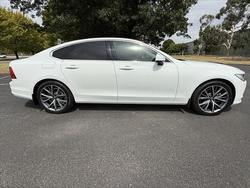2016 Volvo S90 T5 Momentum