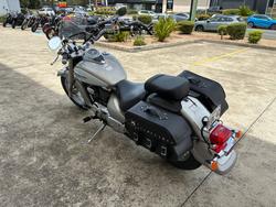 2004 Suzuki VL800 (BOULEVARD C50) Silver