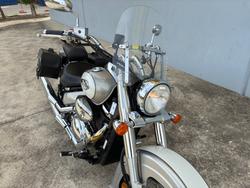 2004 Suzuki VL800 (BOULEVARD C50) Silver