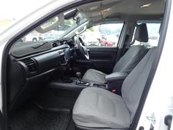 2024 Toyota Hilux SR 48V