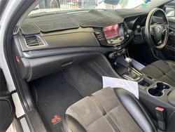 2015 HOLDEN COMMODORE SV6 VF MY15 White