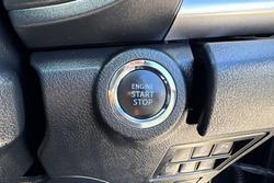 2023 Toyota Hilux SR5