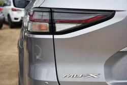 2022 Isuzu MU-X LS-T