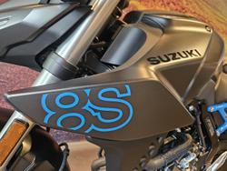 2025 Suzuki GSX-8S GSX-S Black