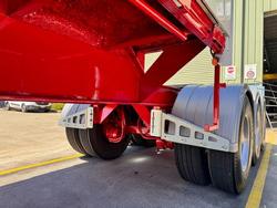 2006 Vawdrey St3 Lead A 12 Pallet Refrigerated Wingliner