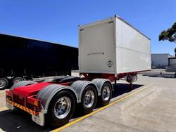 2006 Vawdrey St3 Lead A 12 Pallet Refrigerated Wingliner