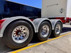 2006 Vawdrey St3 Lead A 12 Pallet Refrigerated Wingliner