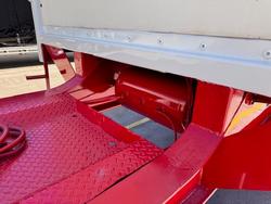 2006 Vawdrey St3 Lead A 12 Pallet Refrigerated Wingliner