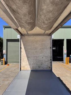 2006 Vawdrey St3 Lead A 12 Pallet Refrigerated Wingliner