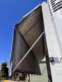 2006 Vawdrey St3 Lead A 12 Pallet Refrigerated Wingliner