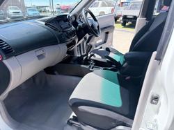 2015 Mitsubishi Triton GLX MN MY15 4X4 Dual Range White